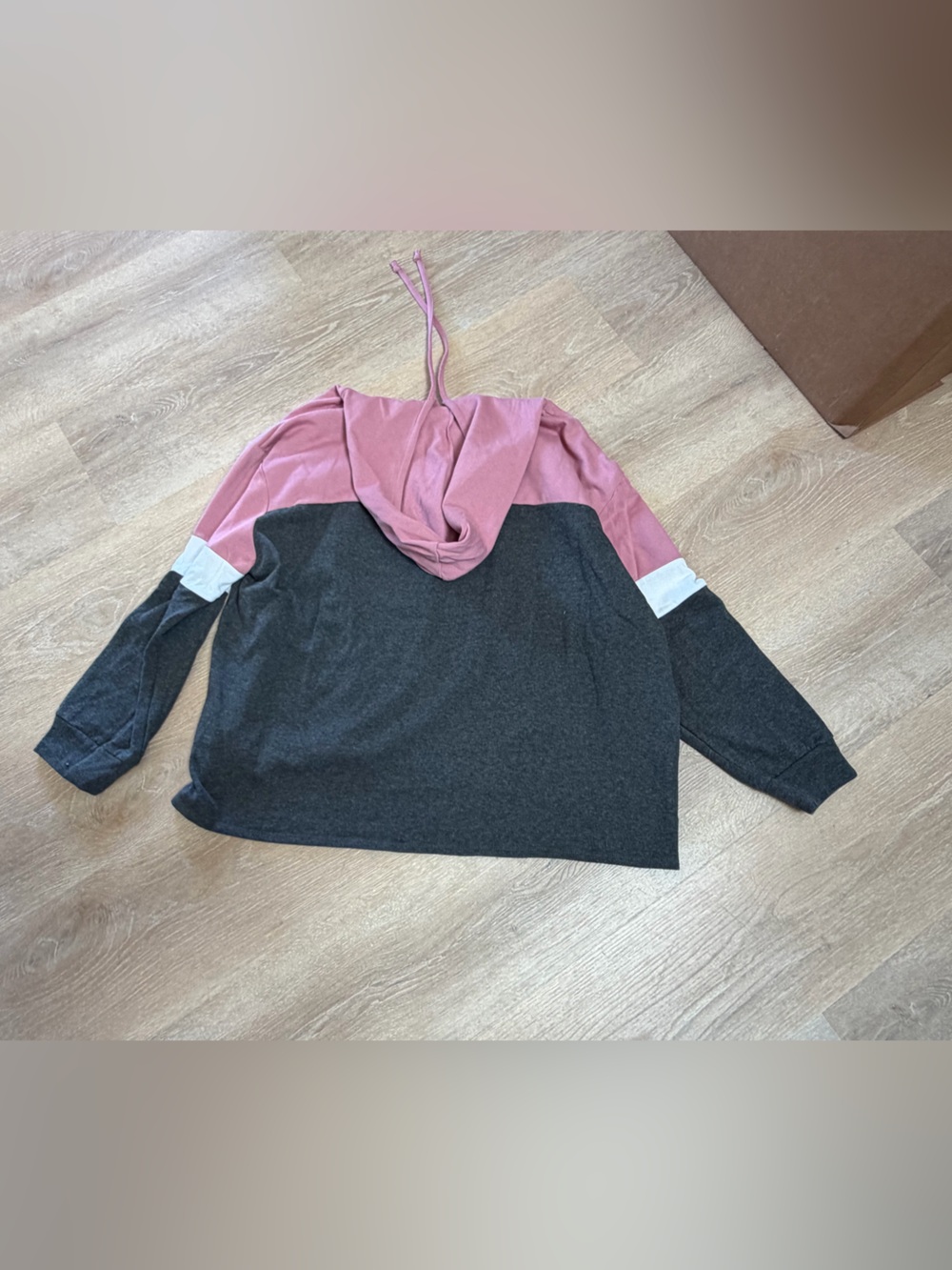 Disney Two-Tone Pink and Charcoal Graphic Hoodie sweatshirt size 3X - Picture 2 of 4